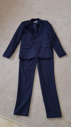 Oblek reserved 164 2x obleceny, 164