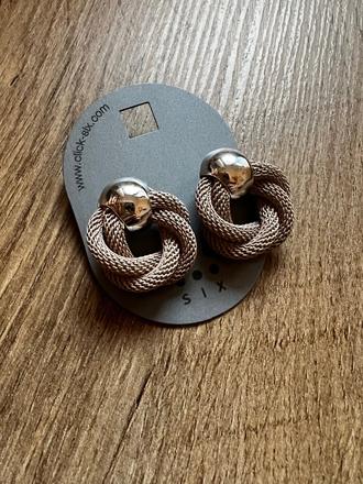 Náušnice krémové,