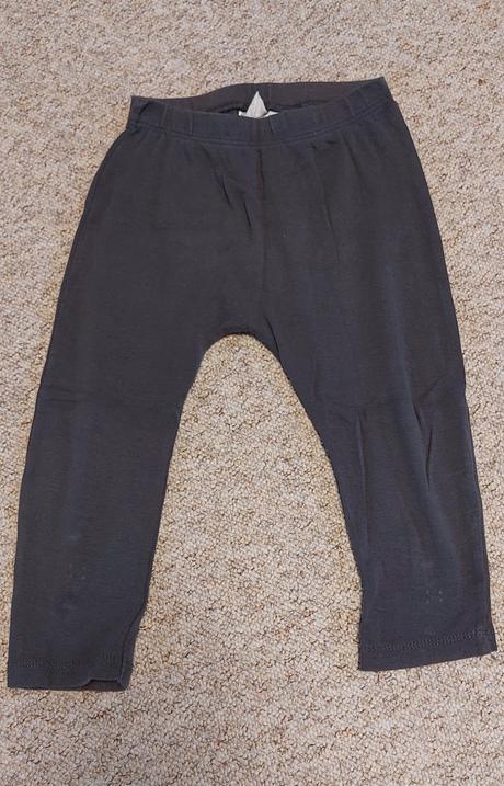 Tepláky zn. defacto, 92