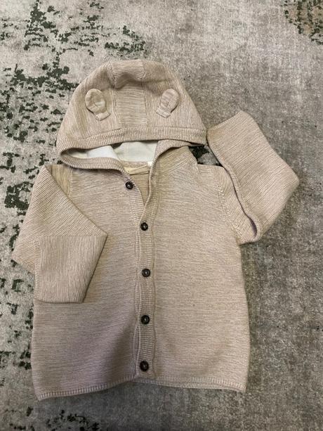 4ks svetre velkost 74, 74