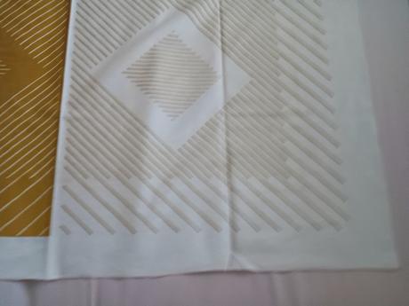 Väčší obrus 129x138cm, 