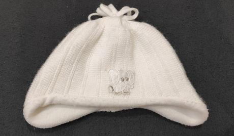 Dojčenská čiapka, 74