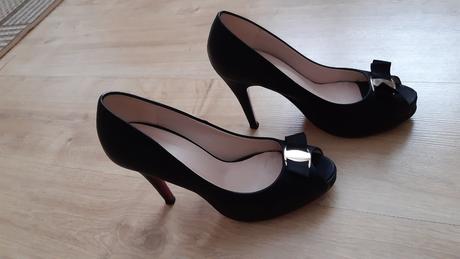 Vysoké lodičky, 38