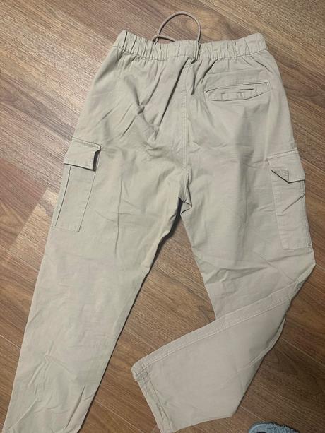Nohavice, bershka,s