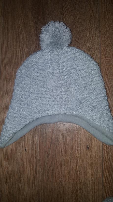 Hruba ciapka, f&f,92