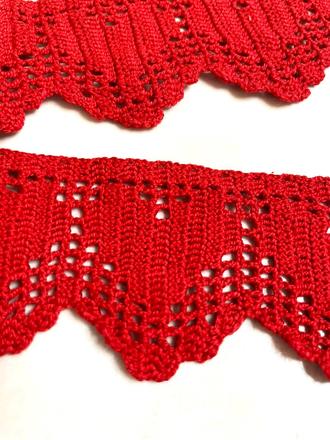 Háčkovaná vitrážka,