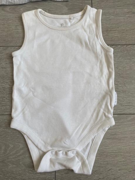 H&m body a next tielkove body od 6 mesiacov, 74