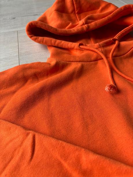 Skratena mikina, zara,s