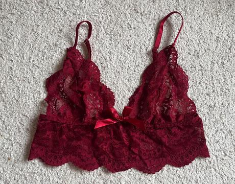 Sexy červená čipkovaná podprsenka, m/38, m