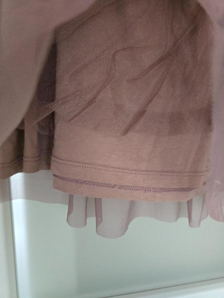 Tylová  sukňa, zara,140