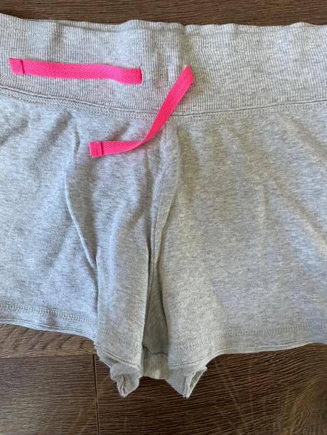 Next šortky, next,xs