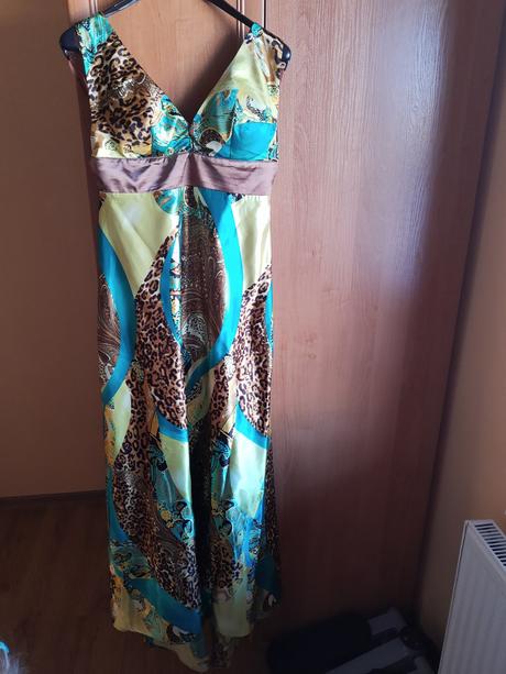 Spoločenské šaty, m