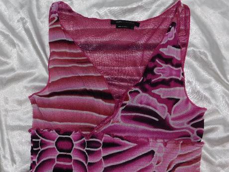 Luxusne pekne saty, xs