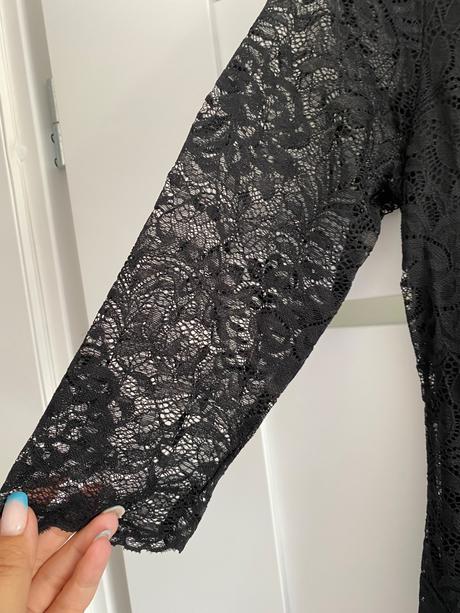Čierne cipkovane šaty, gate,l