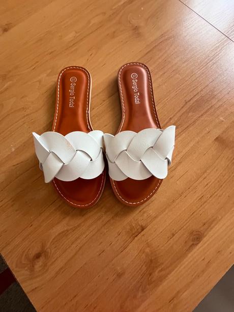 Nenosene damske sľapky, 37