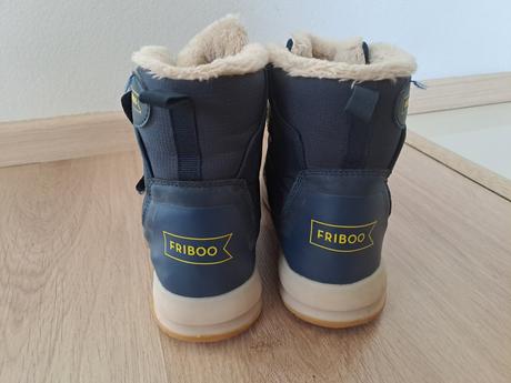 Snehule bez známok nosenia, 35