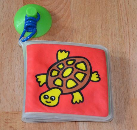 Gumena knizka do vody s korytnackou,