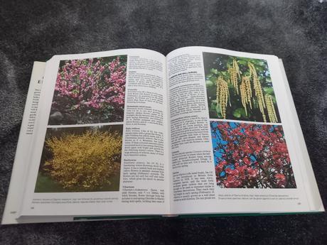 The gardening encyklopedia, 