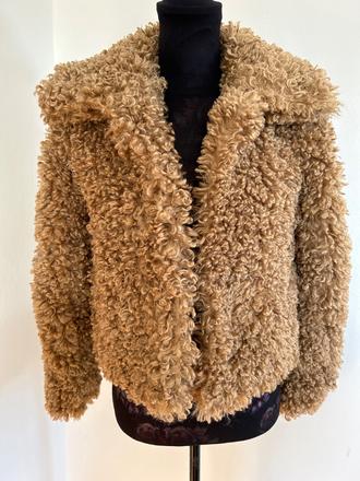 Kabátik huňatý boohoo crop, 36