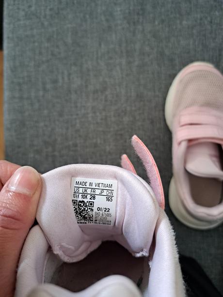 Tenisky, adidas,28
