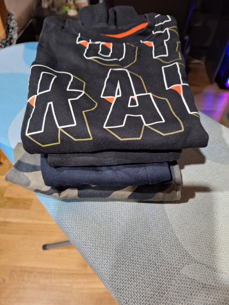 Teplakova suprava, 158