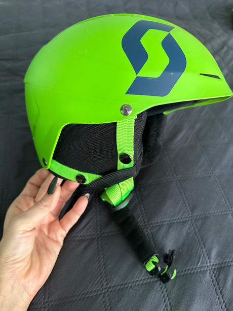 Lyžiarska prilba scott, s
