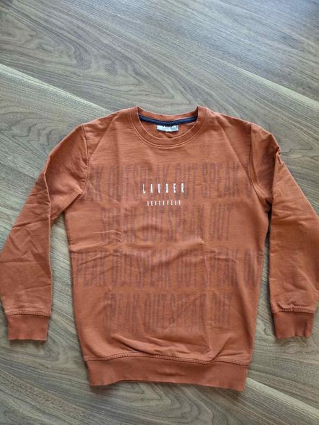 Krásne mikiny  134/140, 134