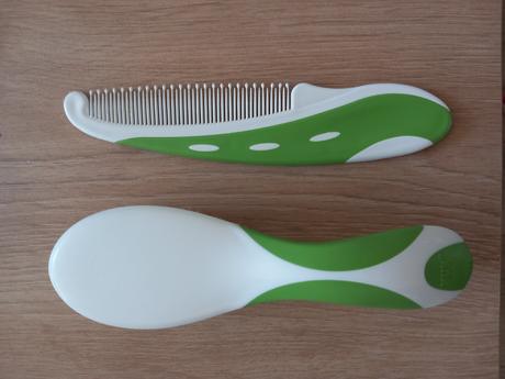 Hrebienok a kefa na vlásky,