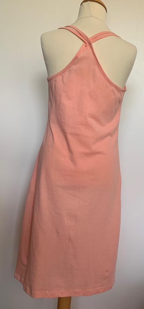 Teto šaty s pani na bicykli, 152