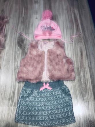 Set vesticka so sukňou, 98