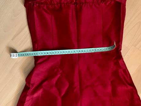 Štýlové spoločenské saty, xs