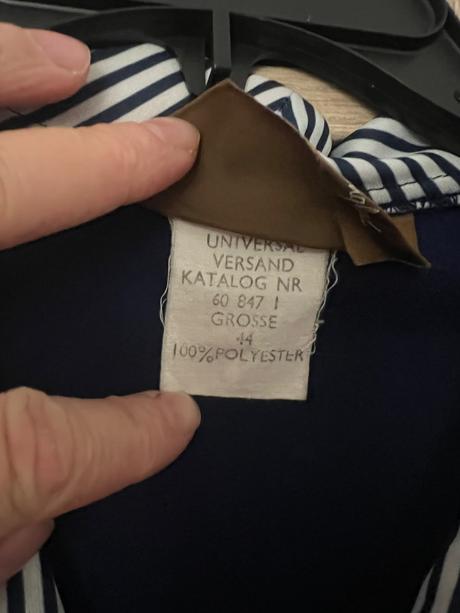 Zostihlujuce tmavomodre saty 42, 42