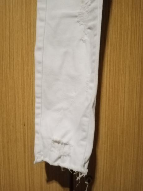 Dámske moderné trhane rifle, 36