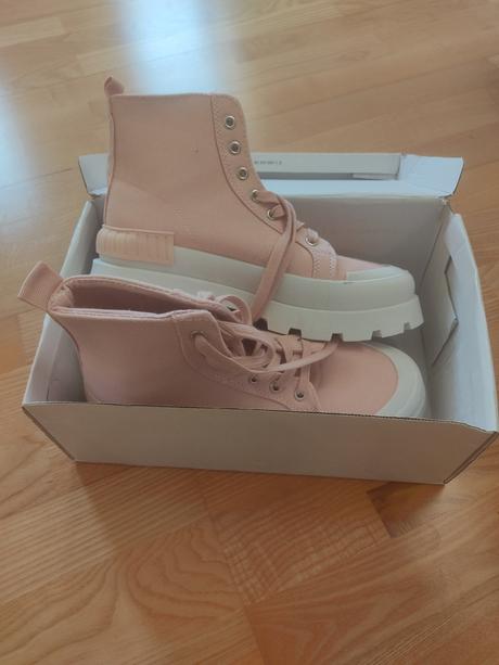 Predám dievčenské topánky, tenisky, 39