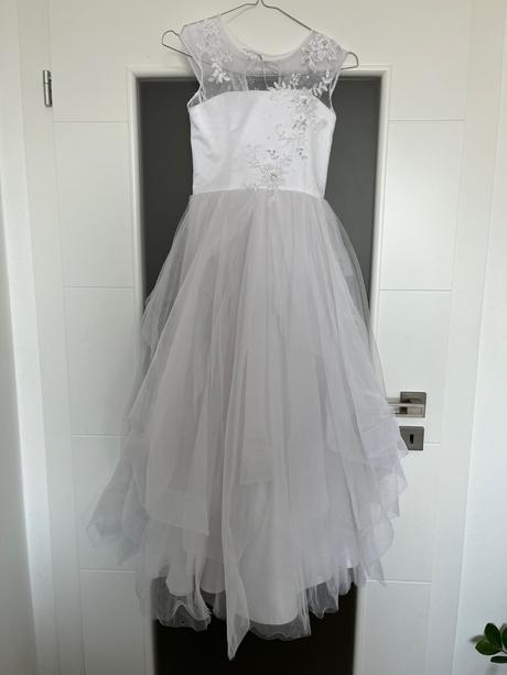 Šaty na 1. sväté prijímanie/pre družičku, 140