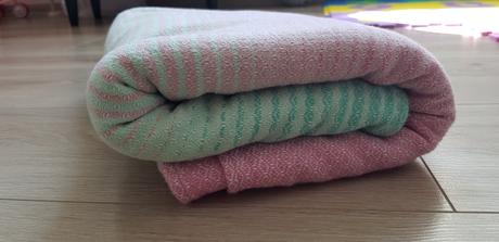 Šatka na nosenie, madalo