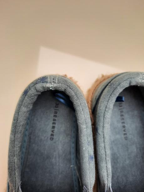 Plátenky, reserved,33