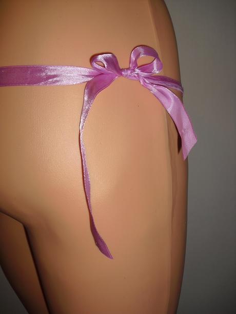 Luxusne tangaciky s rozparkom, s