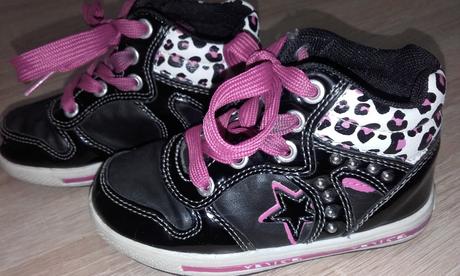 Prechodne topanky, 24