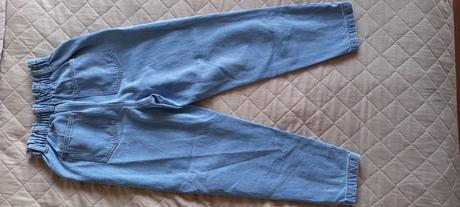 Rifle s motýlikmi, reserved,146