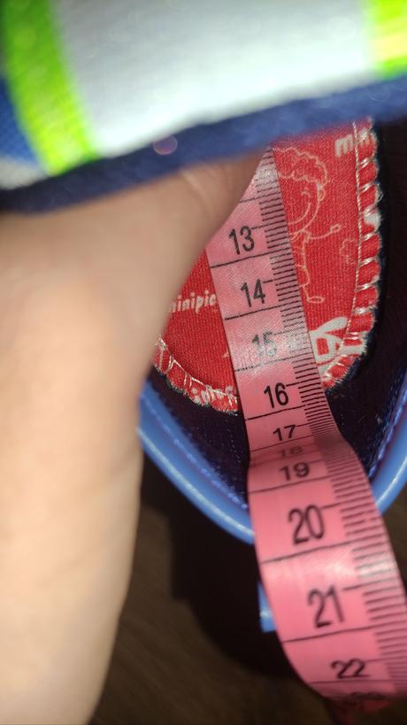 Chlapčenske tenisky, 25