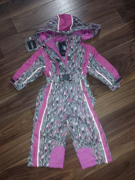 Overal na zimu, authority,92