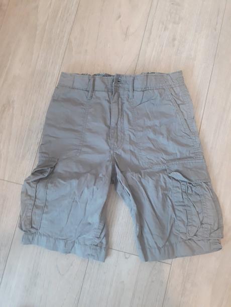 Tristvrtaky, h&m,146