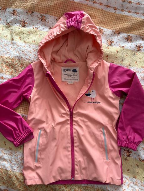 Pogumovaná bundička, 128