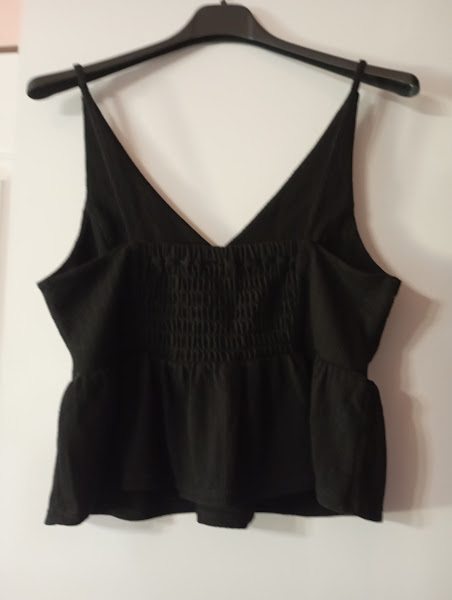 Čierny top, reserved,l