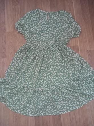 Dievčenské šaty, 152