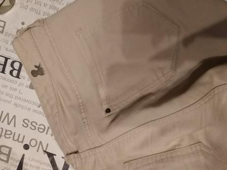 Rifle so zlatymi cvokmi, h&m,30