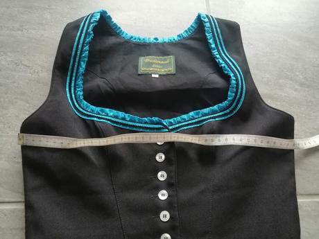 Živôtikové čierne šaty v36, 36