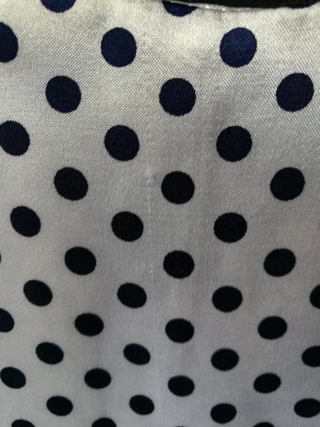 Slávnostné šaty, 86