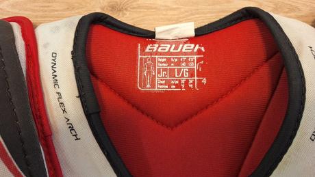 Hokejove ramená, bauer,l
